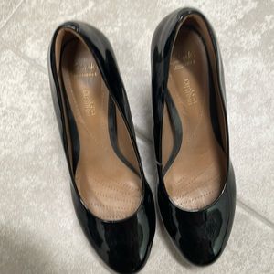 Clark’s cushion pump.  Worn a few times.  Great condition